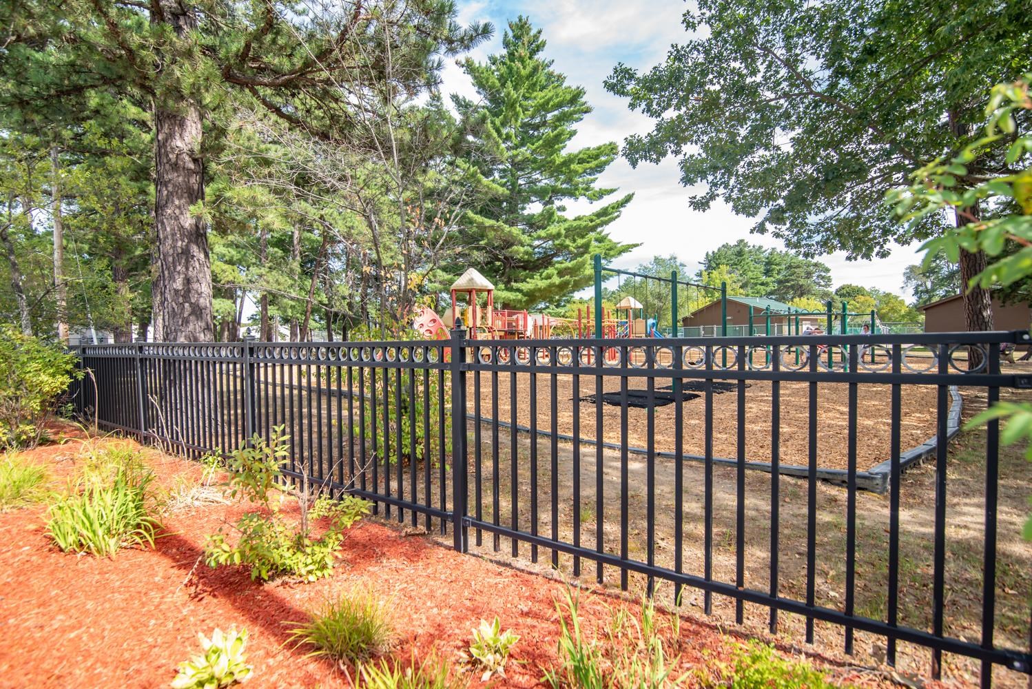 Concord, New Hampshire 03301, United States, 2 Bedrooms Bedrooms, ,2 BathroomsBathrooms,Residential,Active,194749