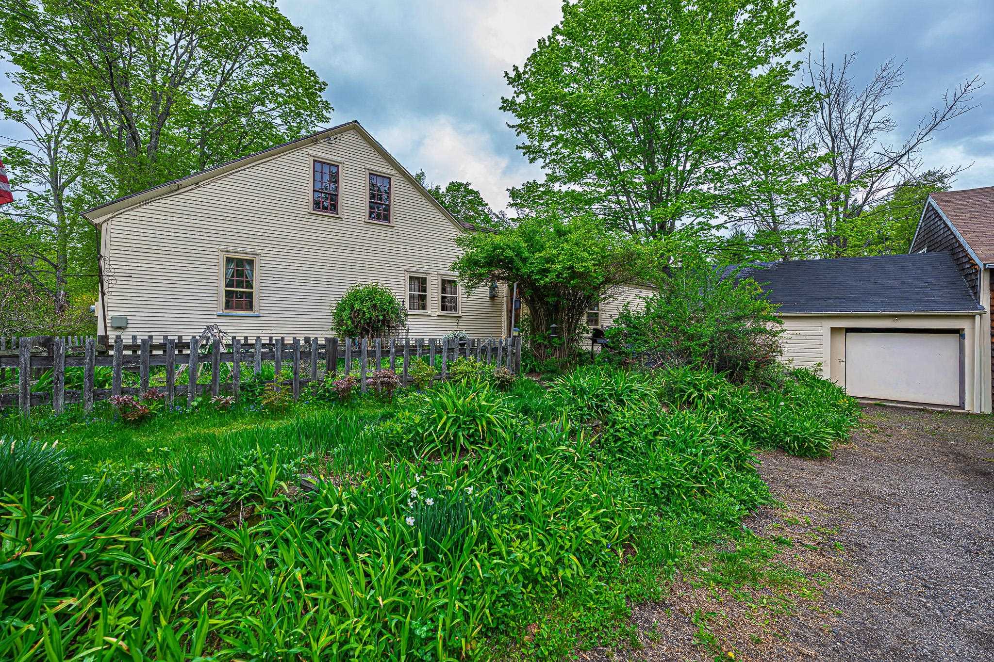 31 Long Hill Road