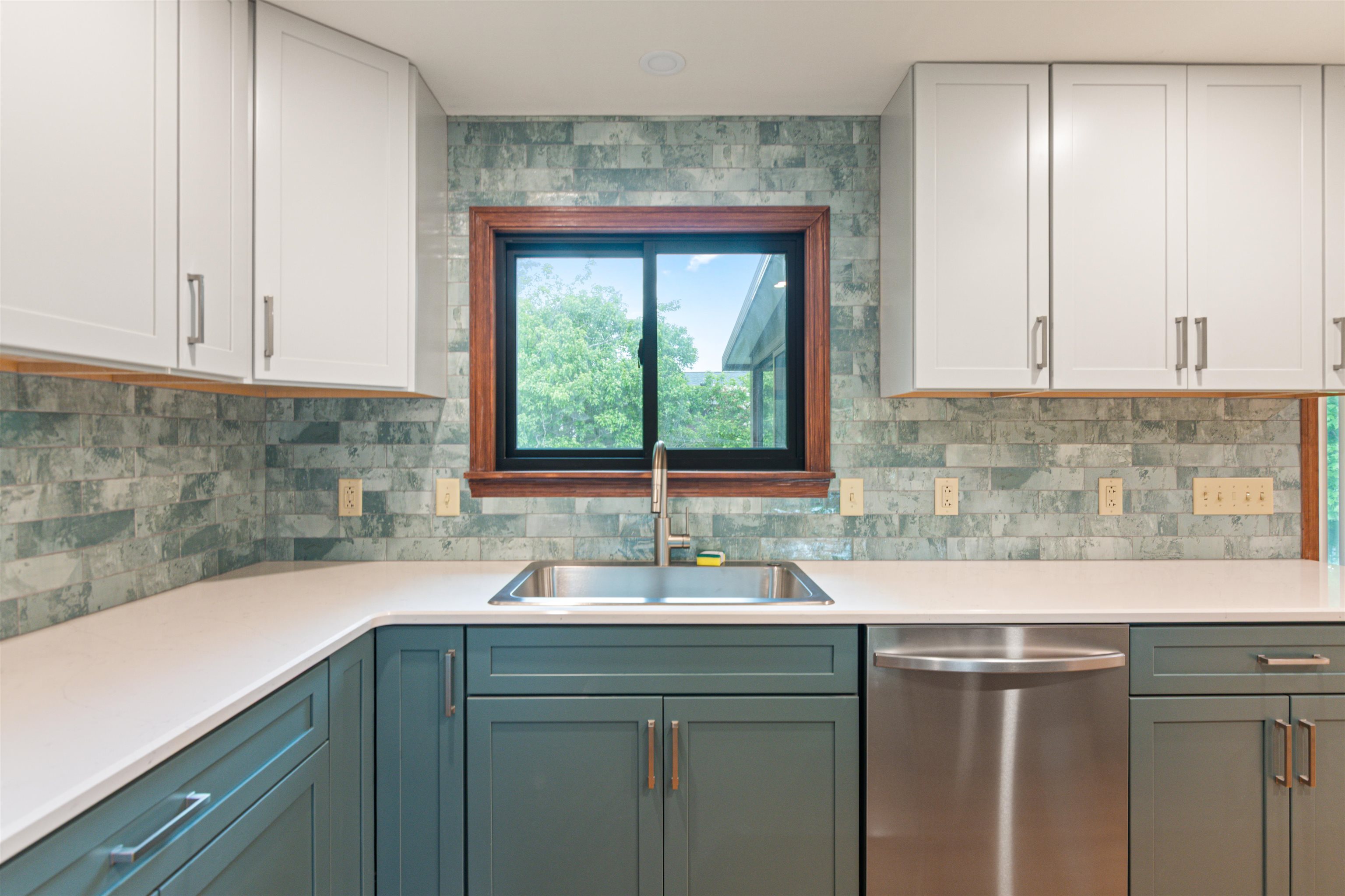 15 Spring Hollow Lane