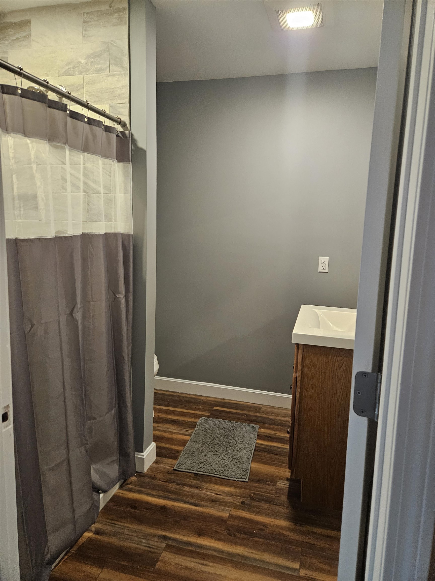 146 Ellsworth Hill Road apt A