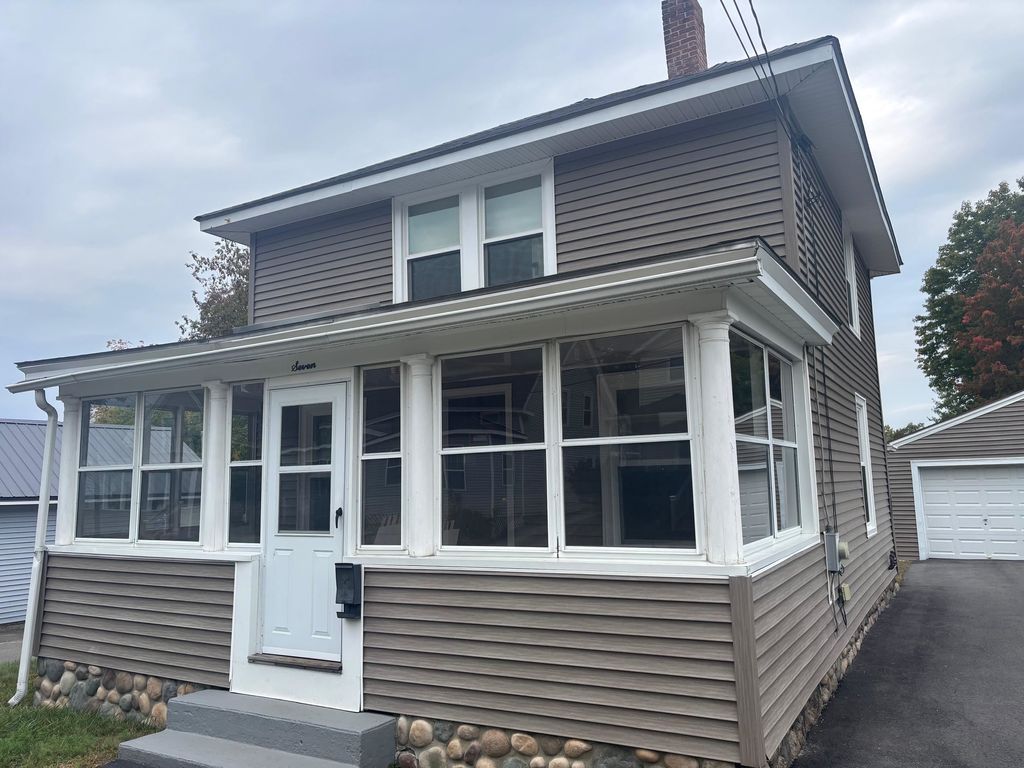 Photo of 7 Ferry Street, Allenstown, NH 03275 (MLS # 5063250)