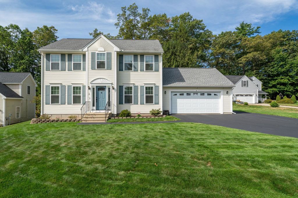 Photo of 4 Brick Manor Drive, Nashua, NH 03063 (MLS # 5063429)