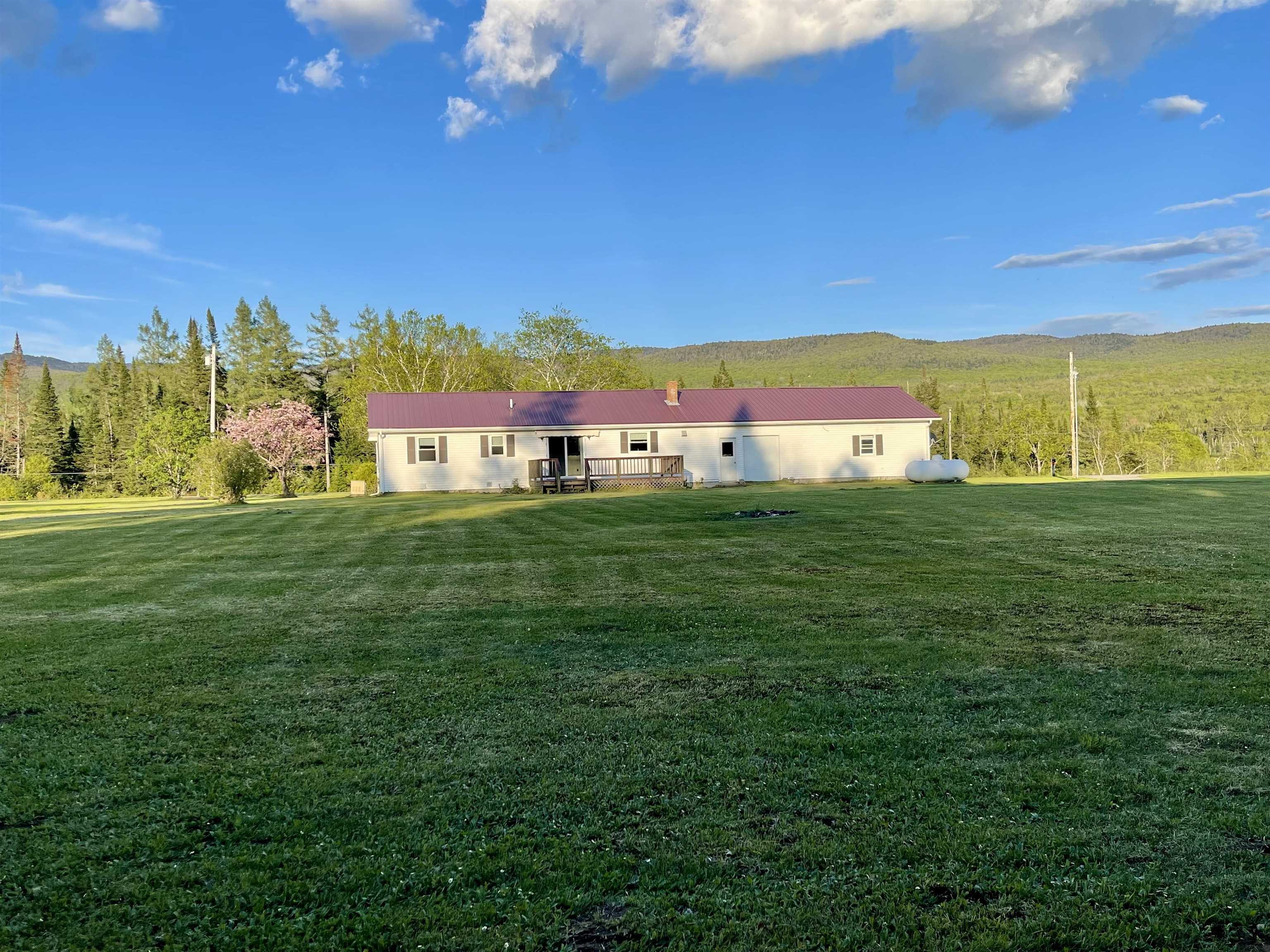 2565 Island Pond Road