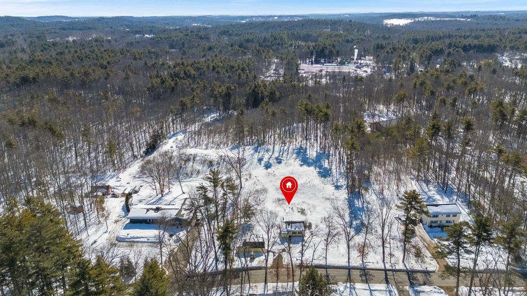 Photo of 19 Maple Avenue, Newton, NH 03858 (MLS # 5078086)