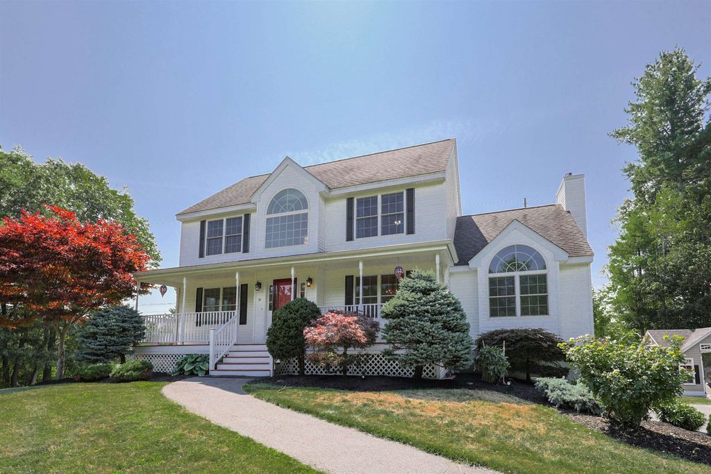 Photo of 10 Hummingbird Lane #084003, Derry, NH 03038 (MLS # 5057597)