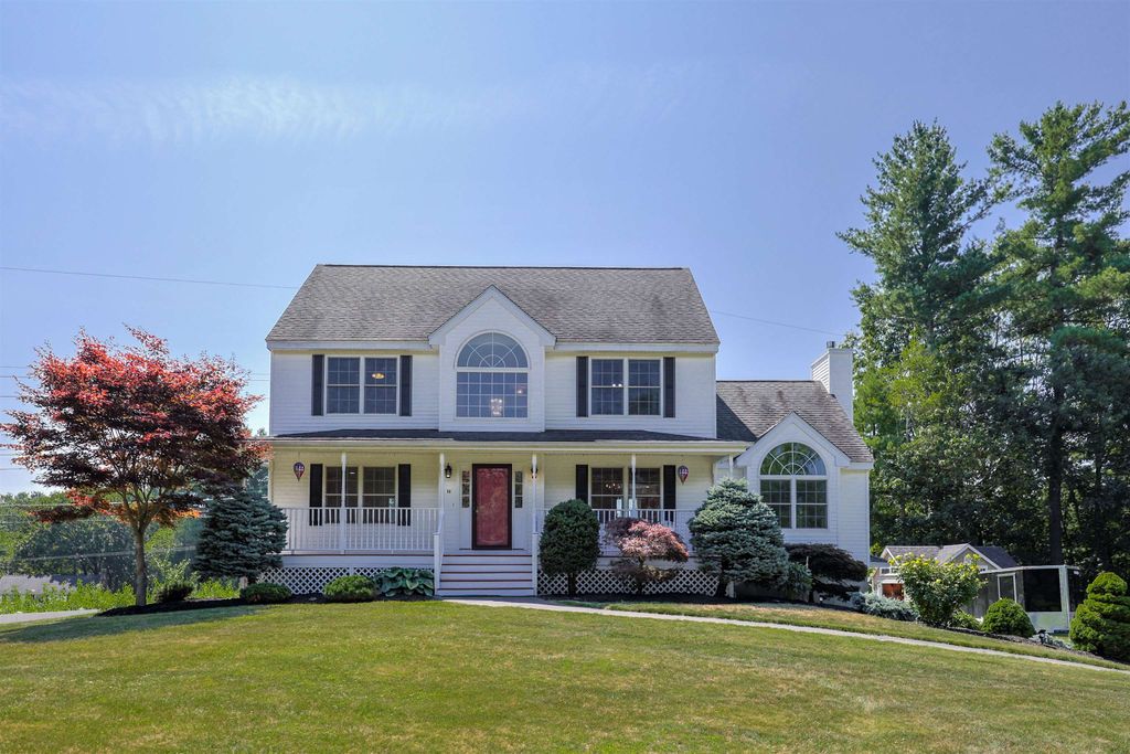 Photo of 10 Hummingbird Lane #084003, Derry, NH 03038 (MLS # 5057597)