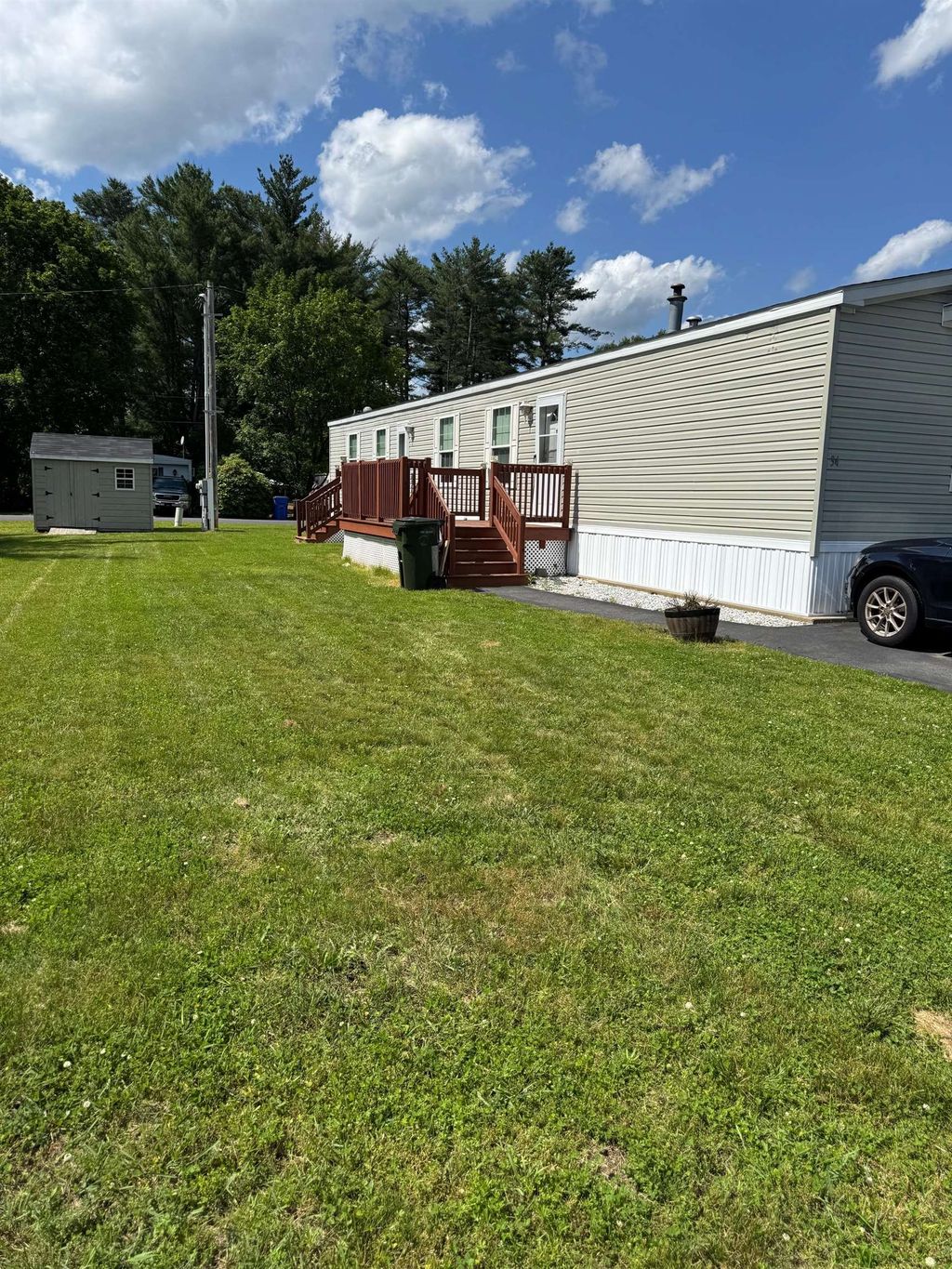 Photo of 34 Conifer Place, Londonderry, NH 03038 (MLS # 5047686)