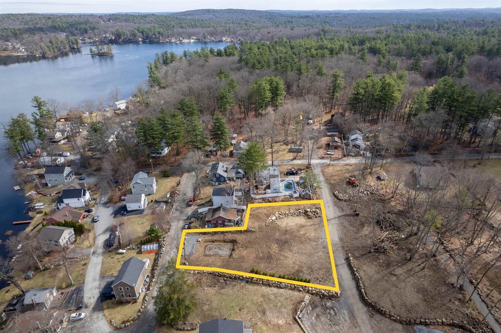 Photo of 4 Andover Street, Pelham, NH 03076 (MLS # 5083320)