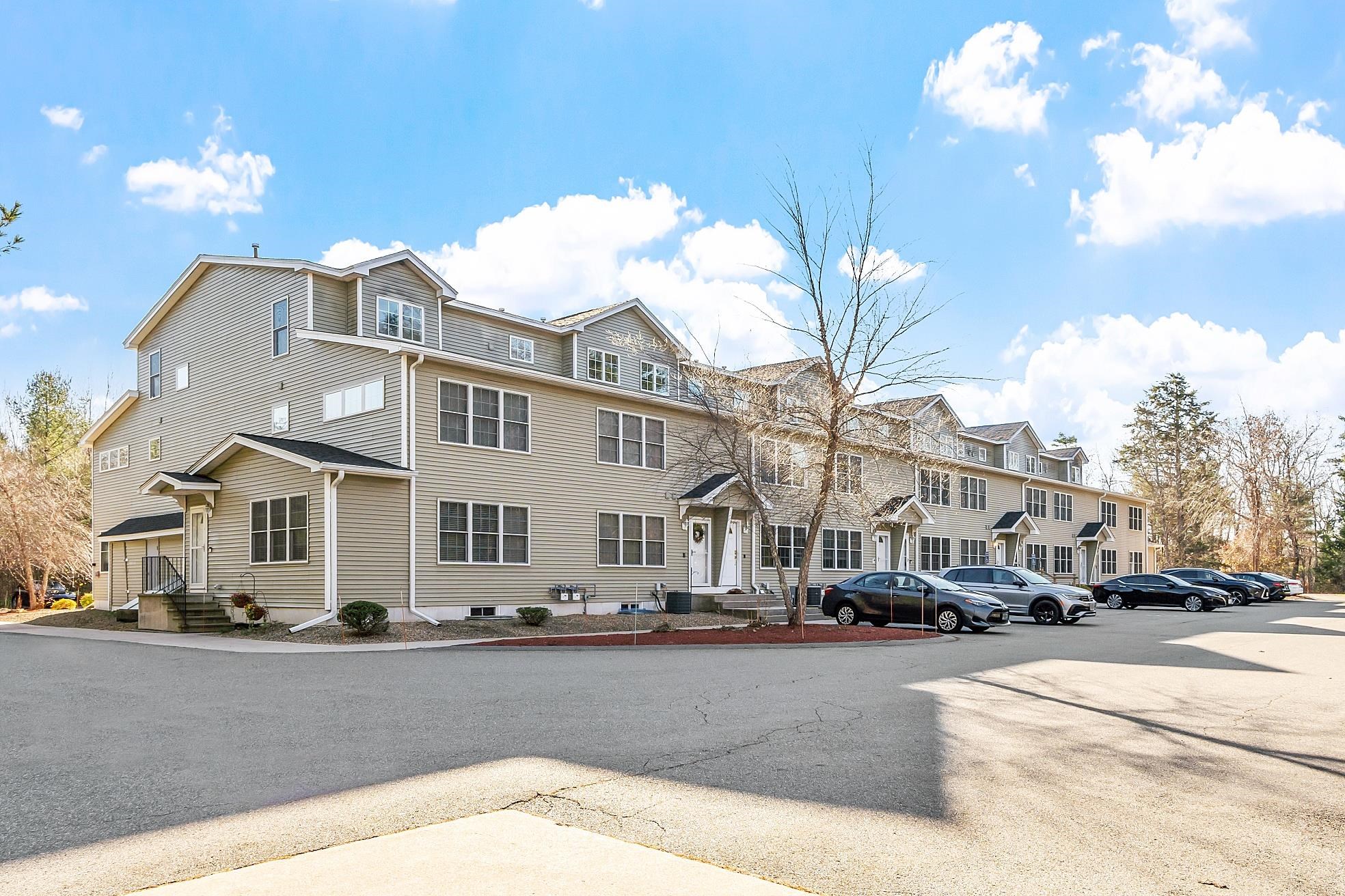 10 Steeple Chase Drive