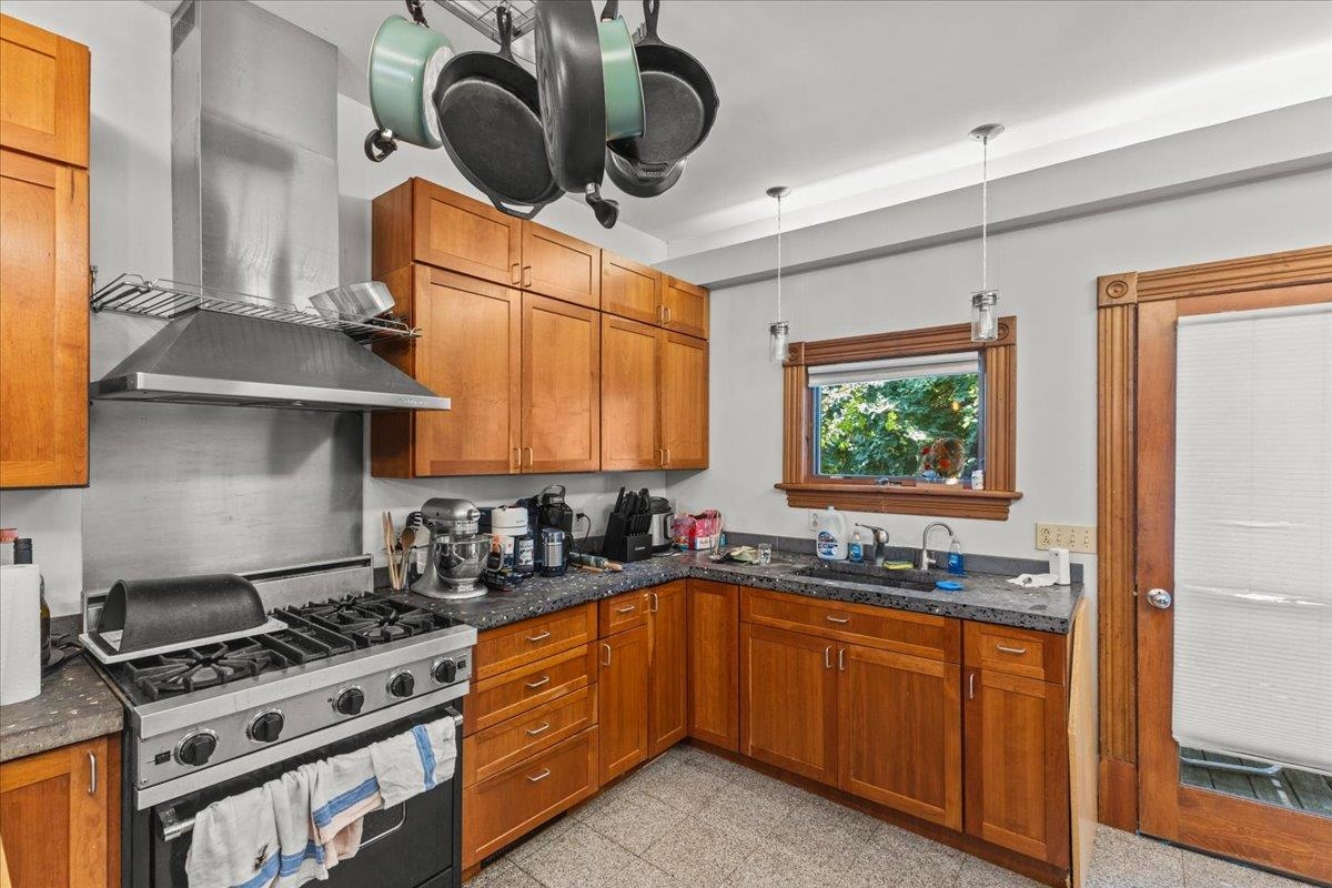 211-213 Saint Paul Street