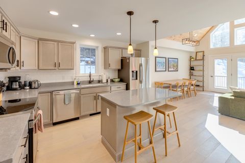 23 Treeline Road Thornton NH 03223