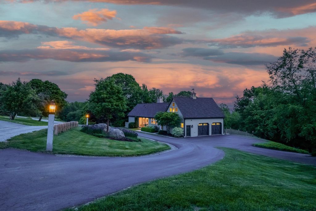 Photo of 9 Quinn Road, Hancock, NH 03449 (MLS # 5086138)
