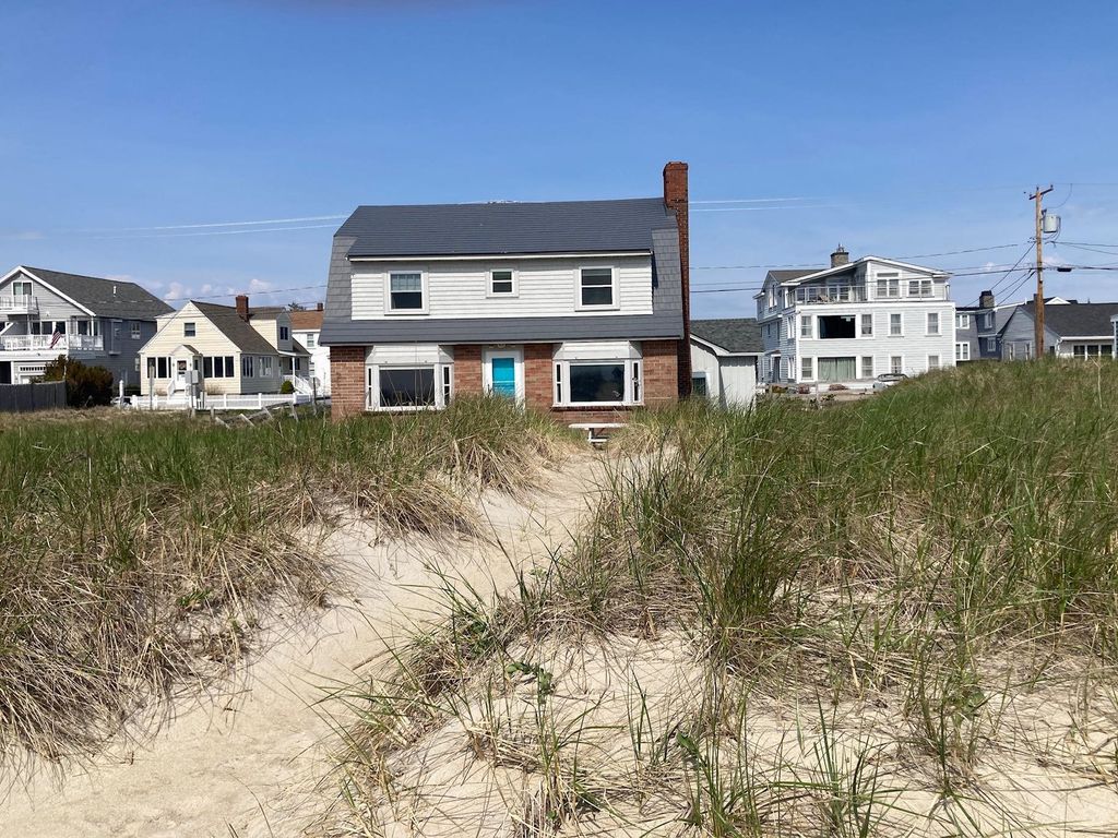 Photo of 99 OCEAN Drive, Seabrook, NH 03874 (MLS # 5087765)
