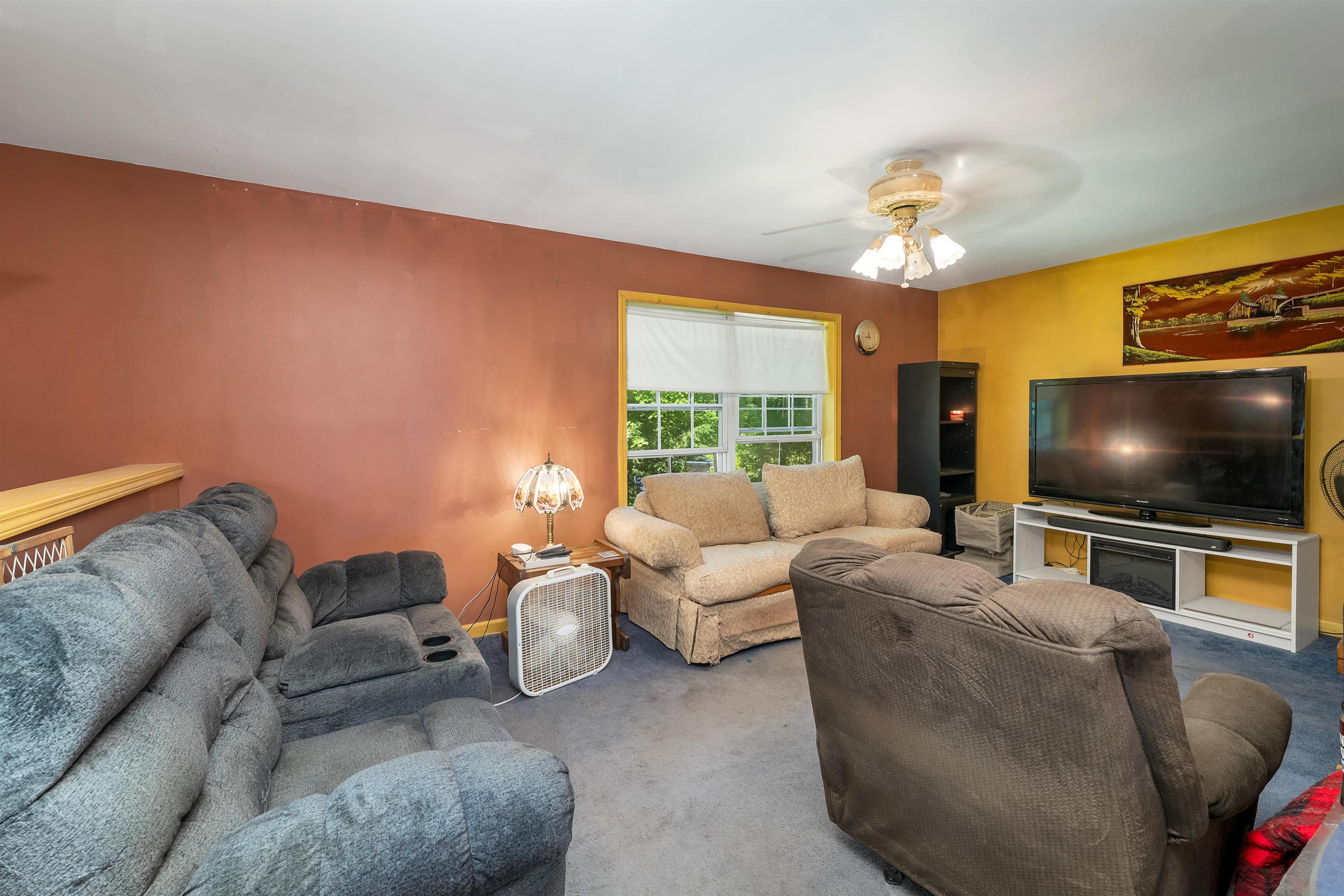 1223 Suncook Valley Road