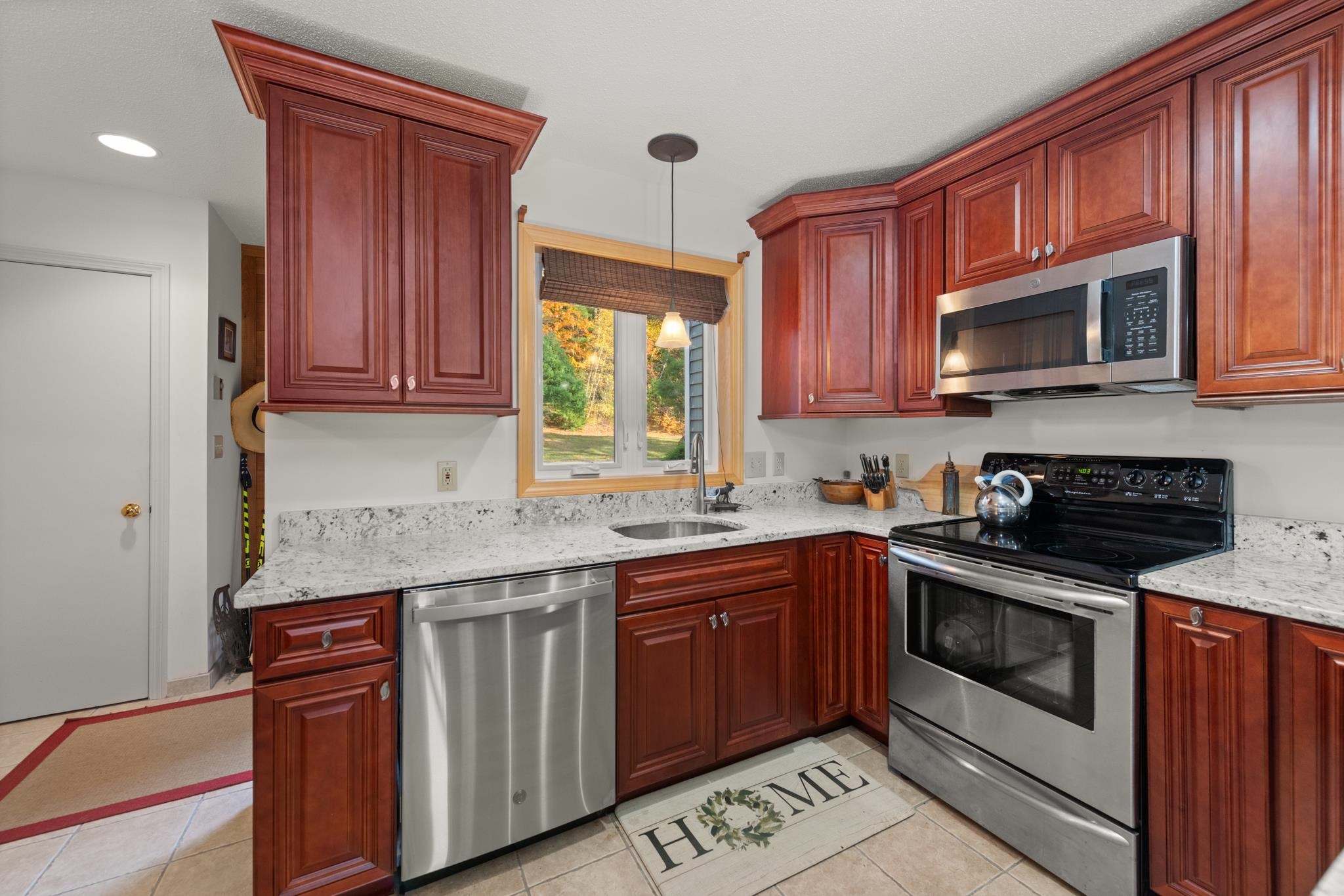 65 Mountain River East Road 58