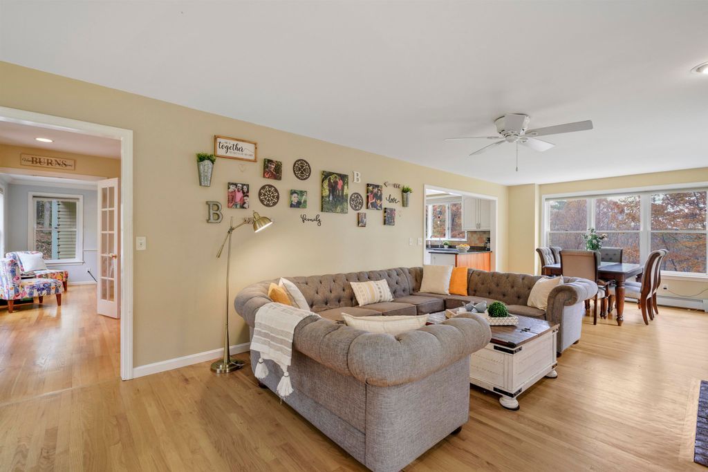 Photo of 6 Whittemore Lane, Amherst, NH 03031 (MLS # 5067737)