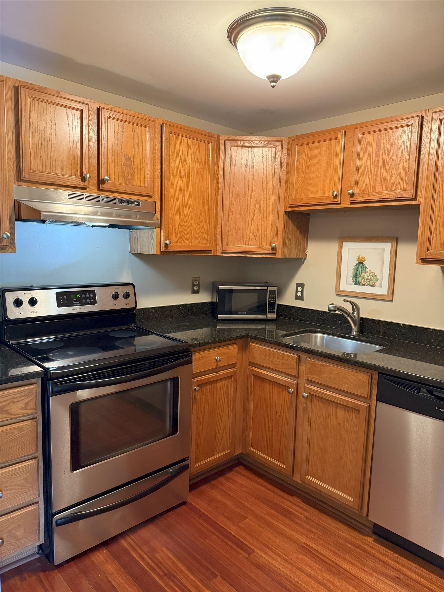 59 Ponemah Hill Road Unit 1-201