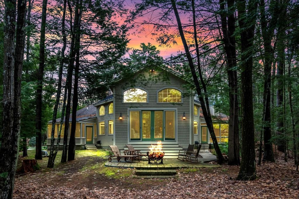 Photo of 134136 Brownfield Road, Conway, NH 03813 (MLS # 5084824)