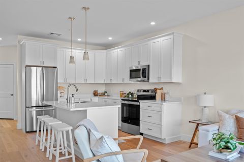 13 Suffolk Drive 5 Concord NH 03303