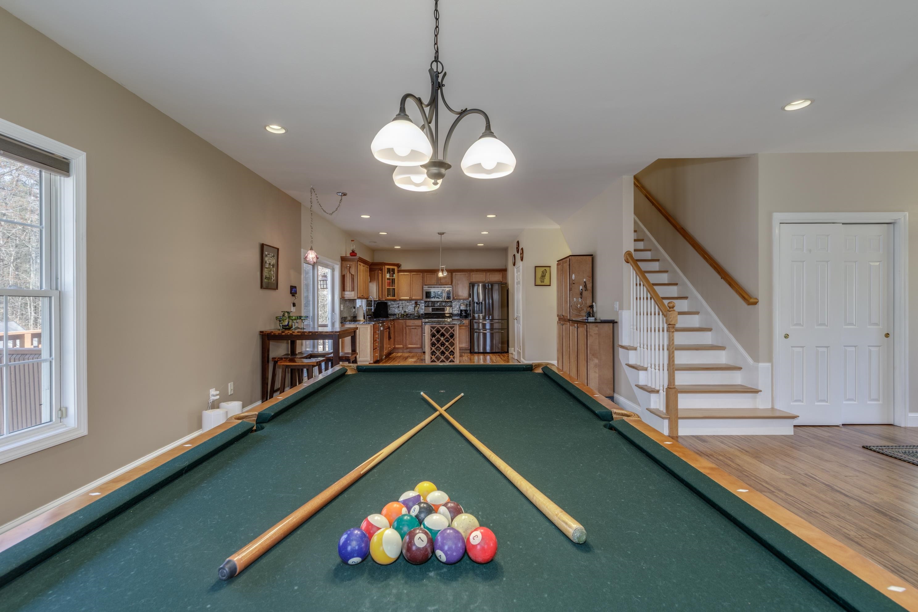 Deerfield, New Hampshire 03037, United States, 4 Bedrooms Bedrooms, ,3 BathroomsBathrooms,Residential,Pending,113866