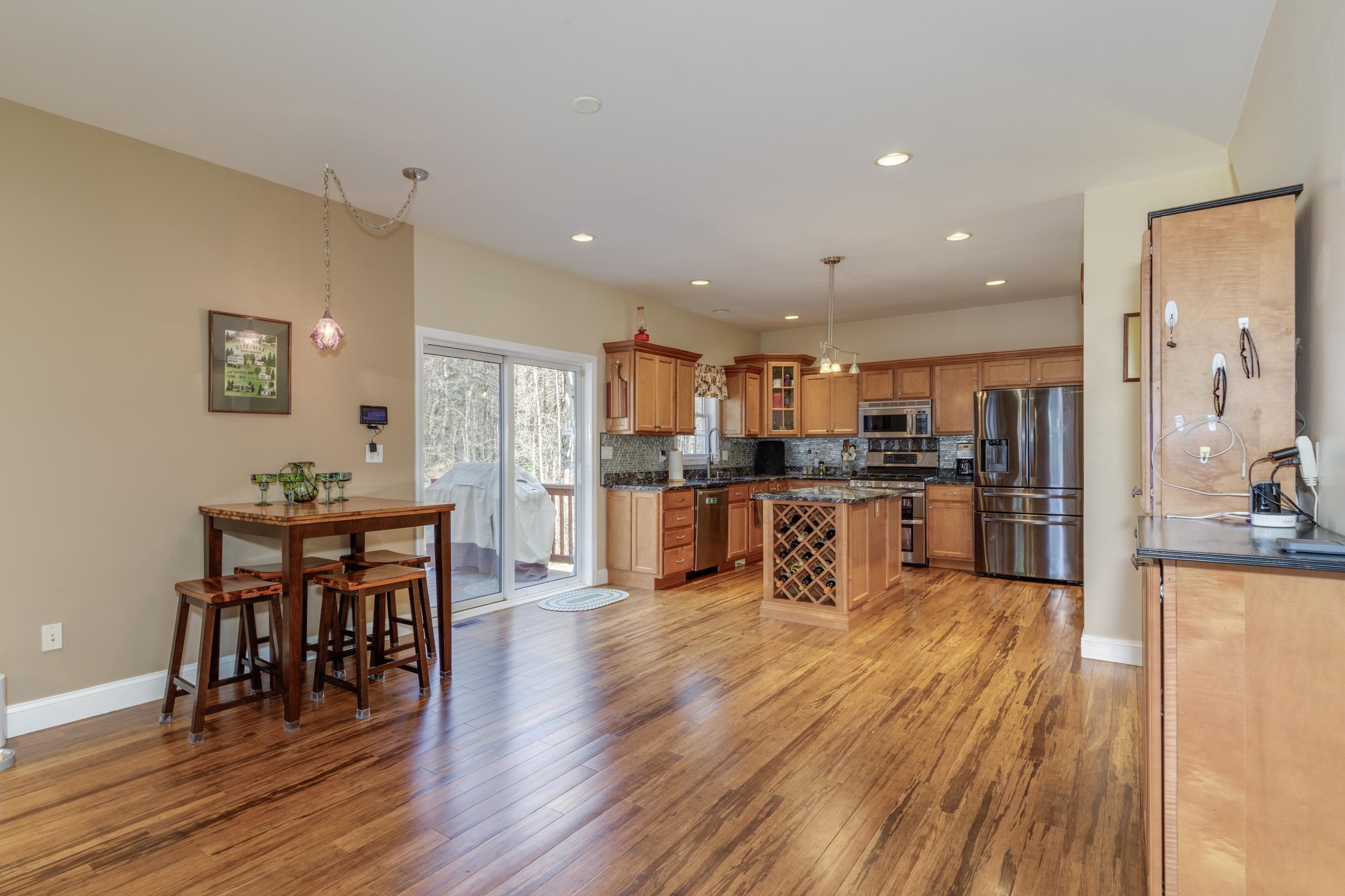 Deerfield, New Hampshire 03037, United States, 4 Bedrooms Bedrooms, ,3 BathroomsBathrooms,Residential,Pending,113866