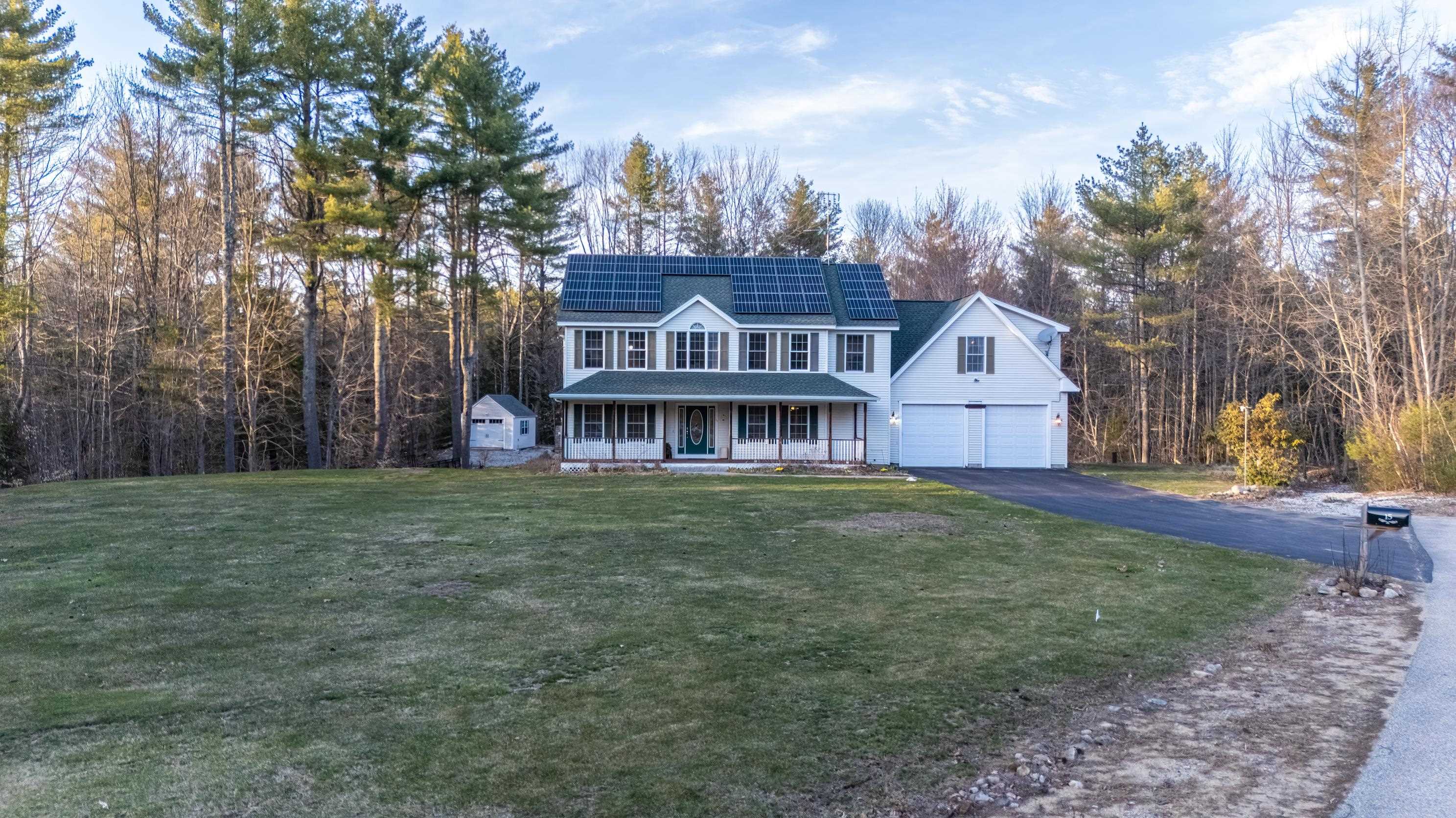 Deerfield, New Hampshire 03037, United States, 4 Bedrooms Bedrooms, ,3 BathroomsBathrooms,Residential,Pending,113866
