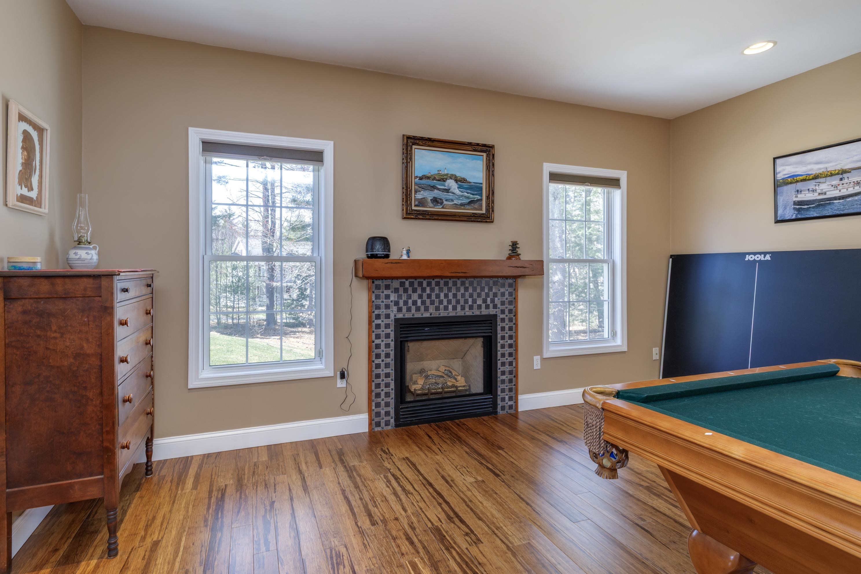 Deerfield, New Hampshire 03037, United States, 4 Bedrooms Bedrooms, ,3 BathroomsBathrooms,Residential,Pending,113866