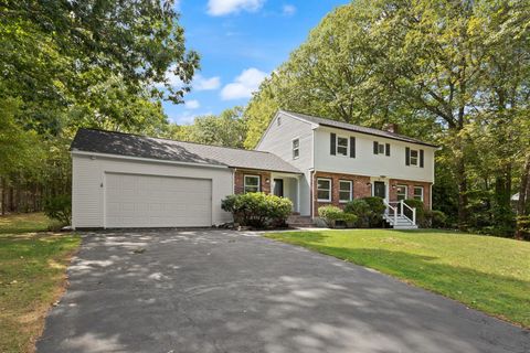 Photo of 55 Woodridge Road, Hampstead, NH 03826 (MLS # 5070695)