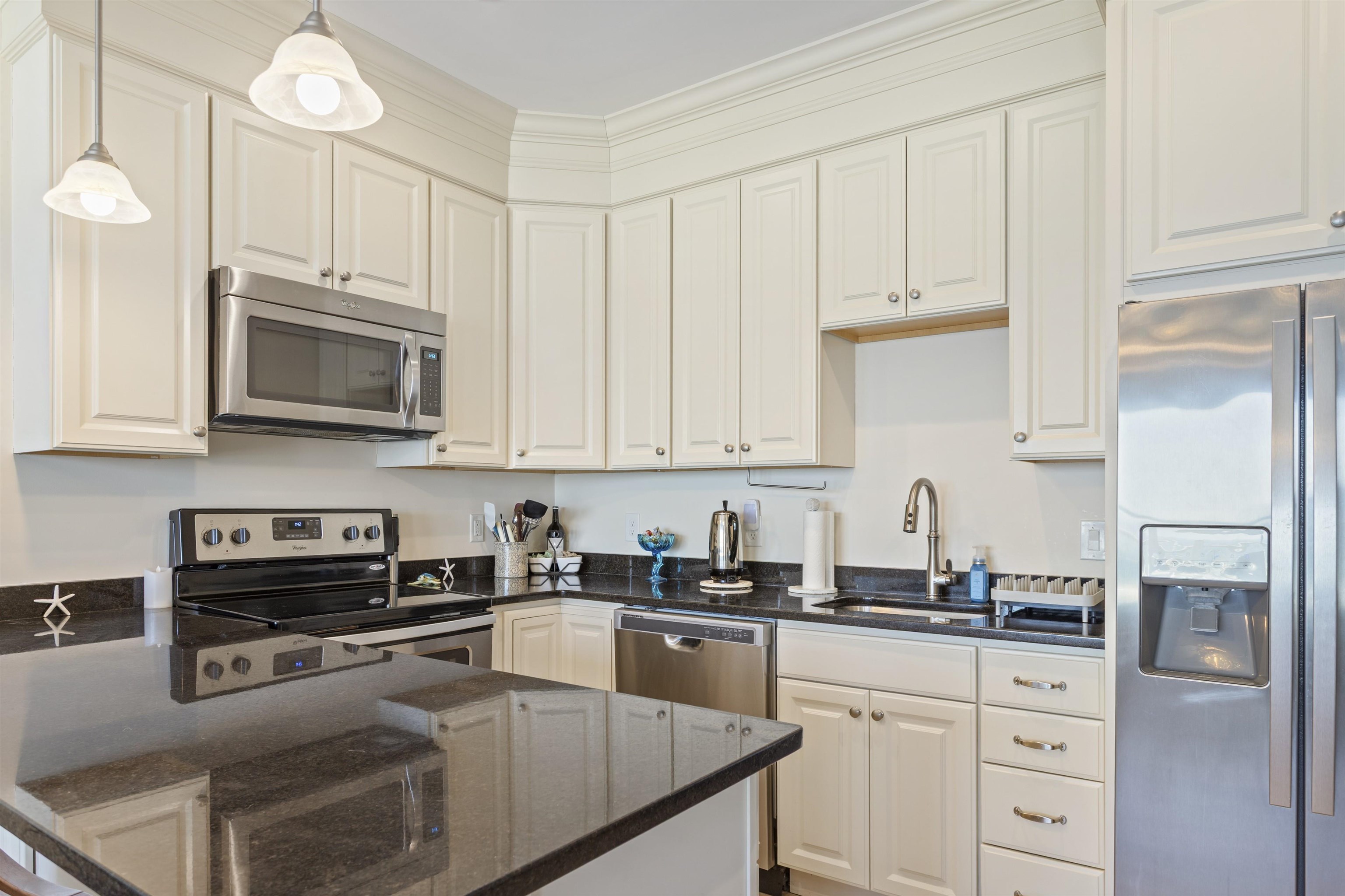 275 Ocean Boulevard 503