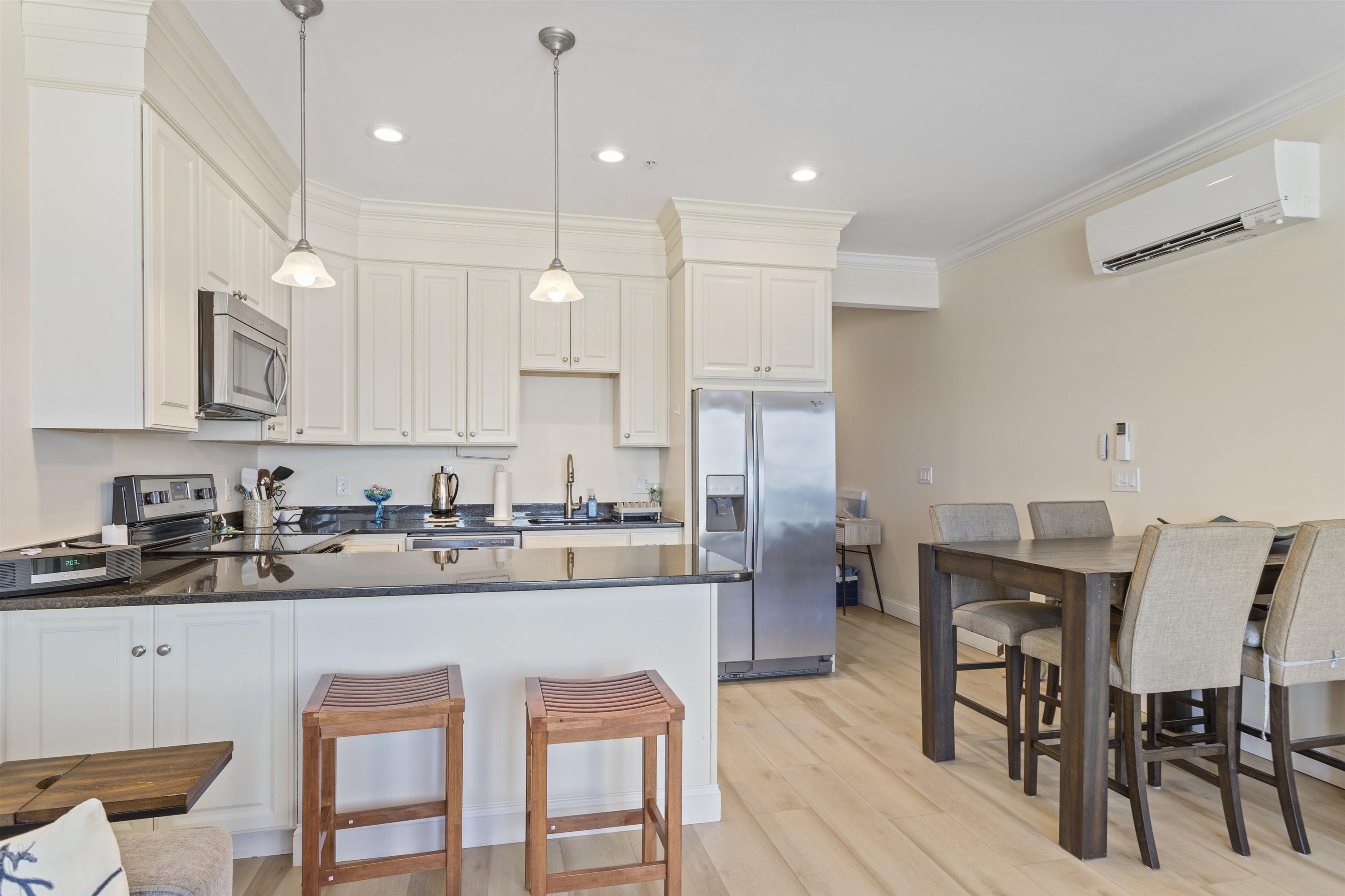 275 Ocean Boulevard 503