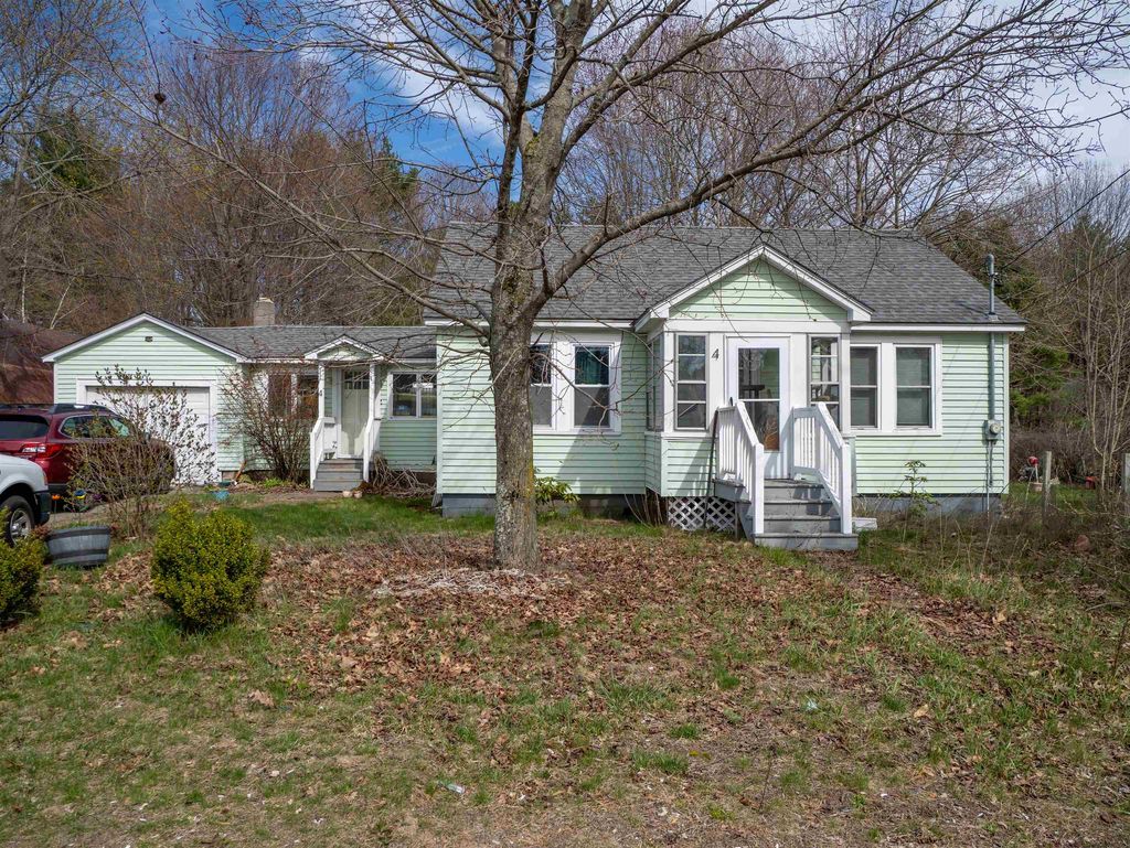 Photo of 4 Old Dover Road, Rochester, NH 03867 (MLS # 5085514)