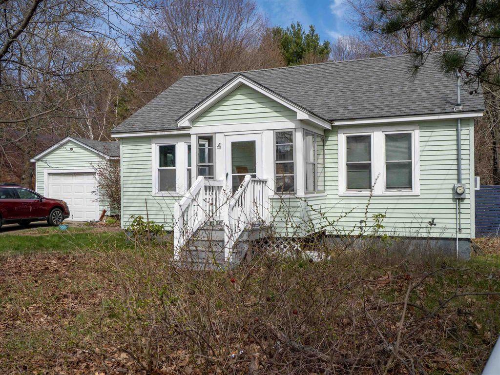 Photo of 4 Old Dover Road, Rochester, NH 03867 (MLS # 5085514)