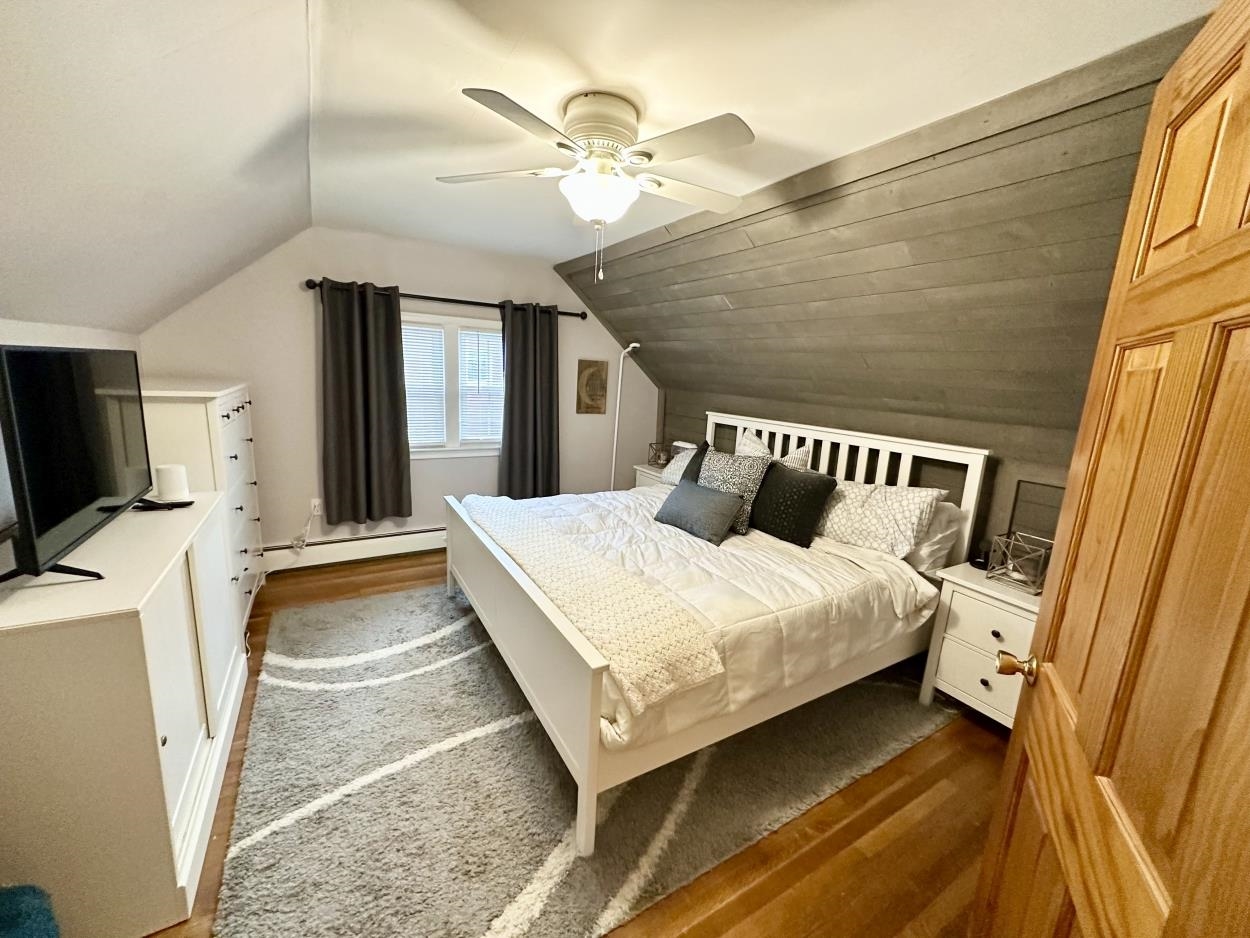 Manchester, New Hampshire 03109, United States, 3 Bedrooms Bedrooms, ,1 BathroomBathrooms,Residential,Pending,246917