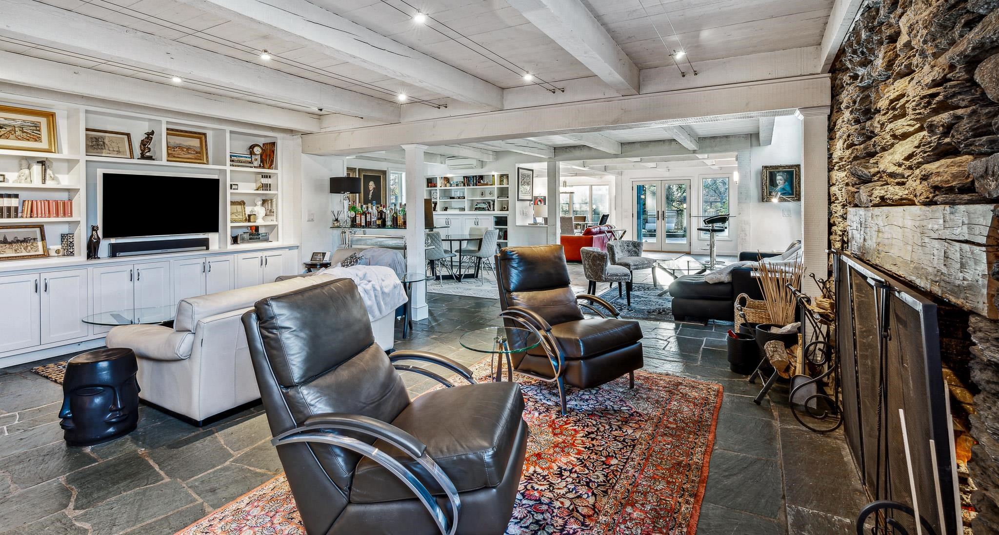475 Brookwood