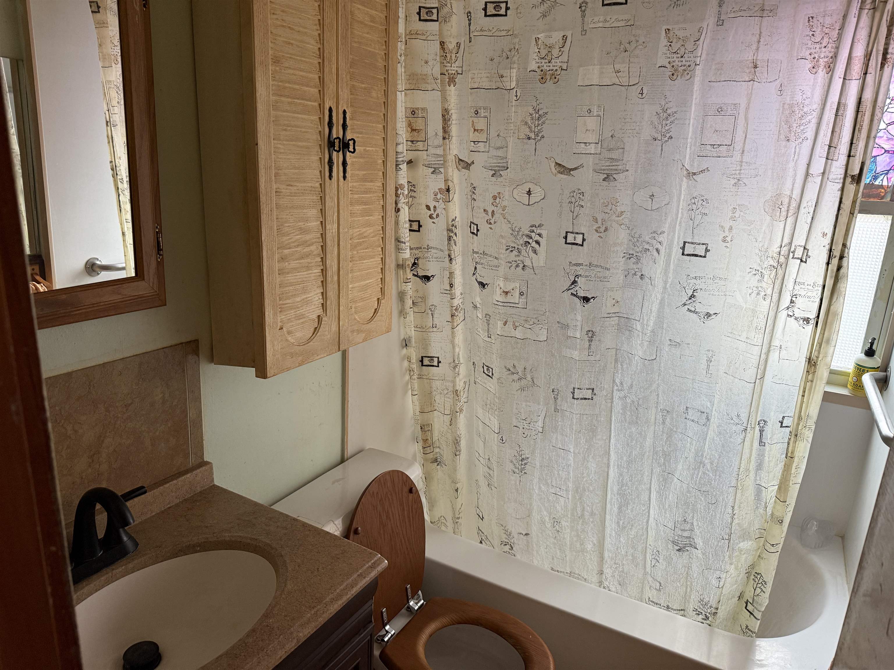 Winooski, Vermont 05404, United States, 3 Bedrooms Bedrooms, ,2 BathroomsBathrooms,Residential,Active,245292