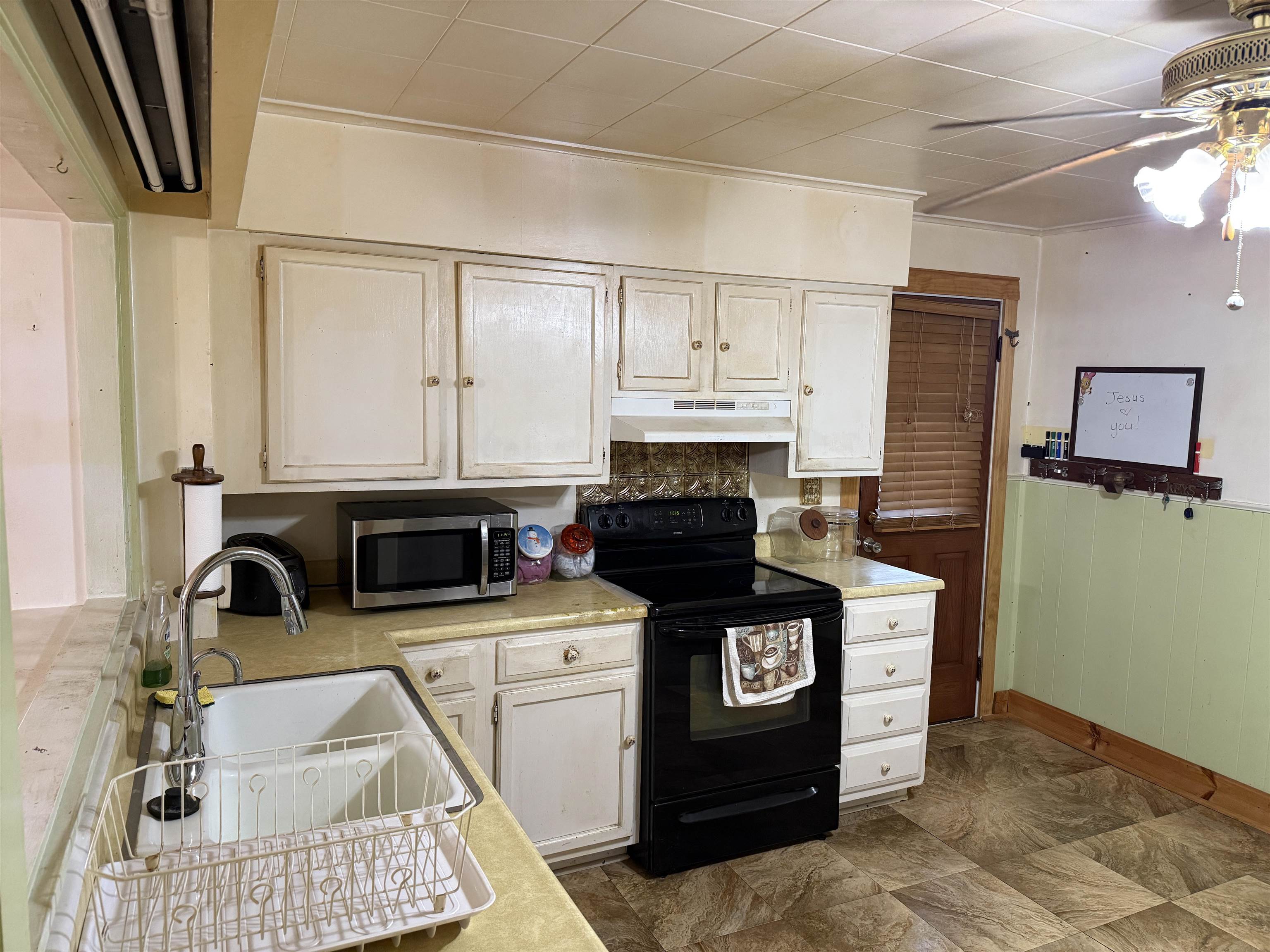 Winooski, Vermont 05404, United States, 3 Bedrooms Bedrooms, ,2 BathroomsBathrooms,Residential,Active,245292