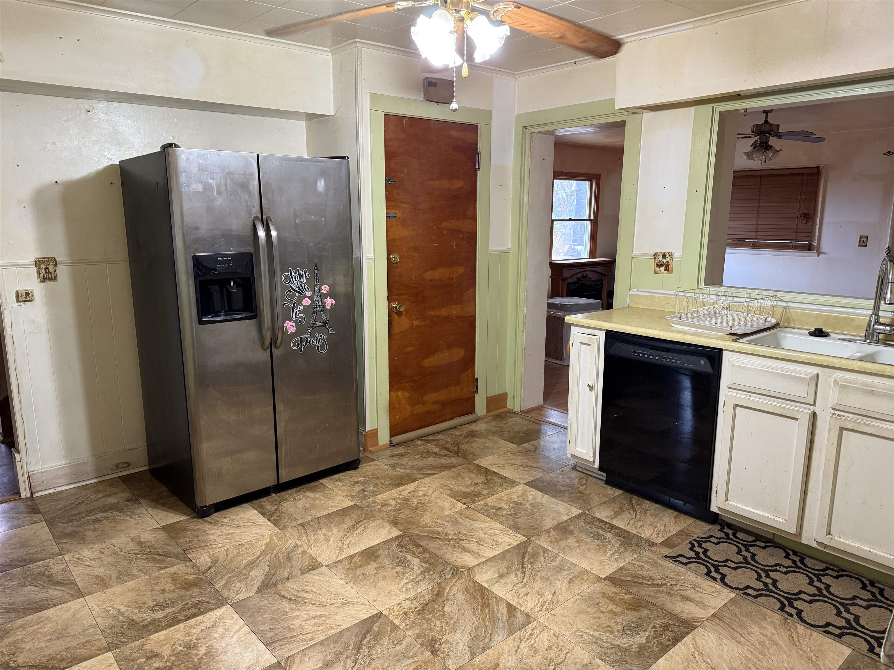 Winooski, Vermont 05404, United States, 3 Bedrooms Bedrooms, ,2 BathroomsBathrooms,Residential,Active,245292