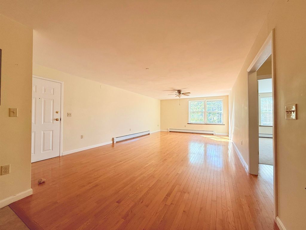 Photo of 80 Main Street #302, Ossipee, NH 03814 (MLS # 5071997)