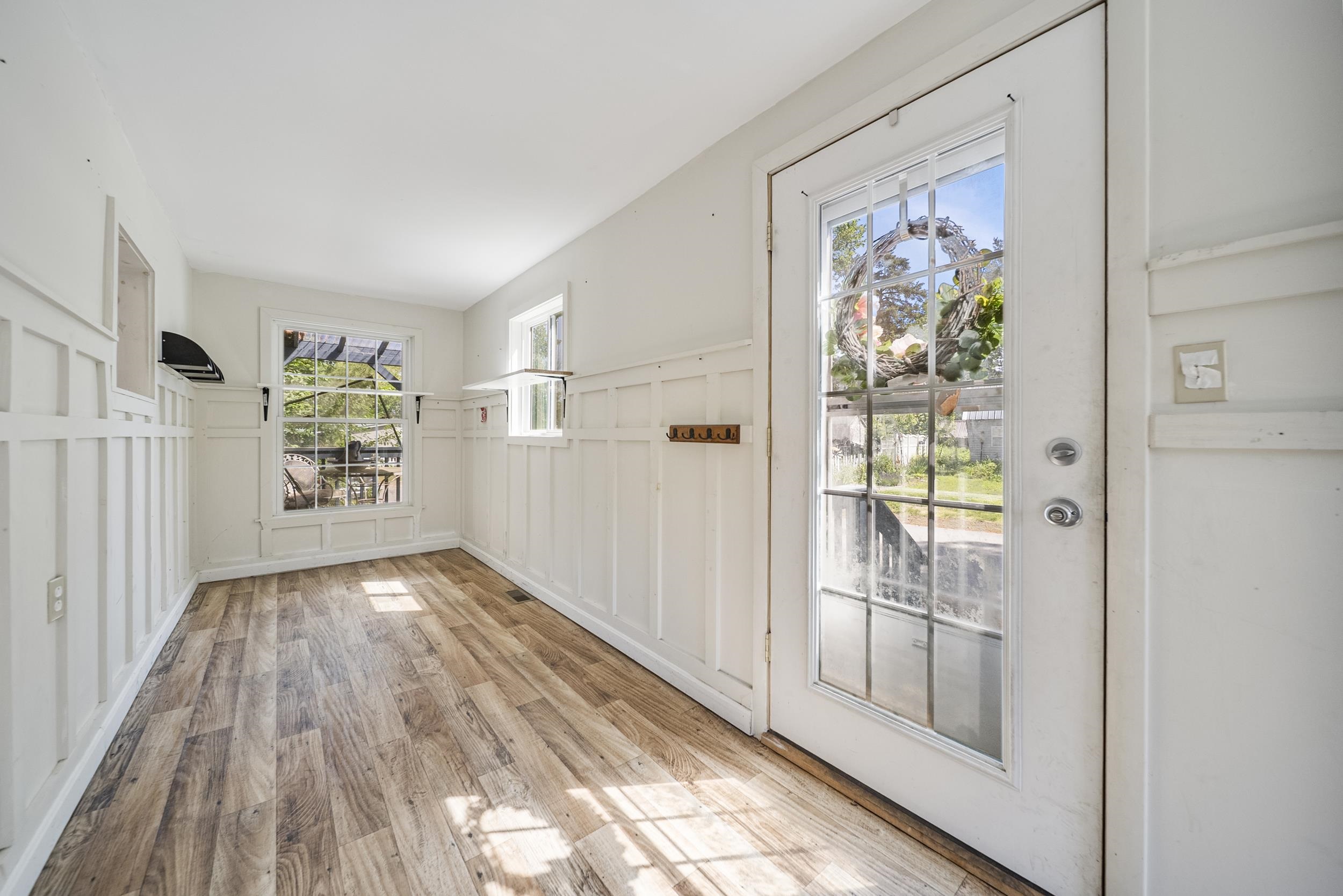 12 Circle Road