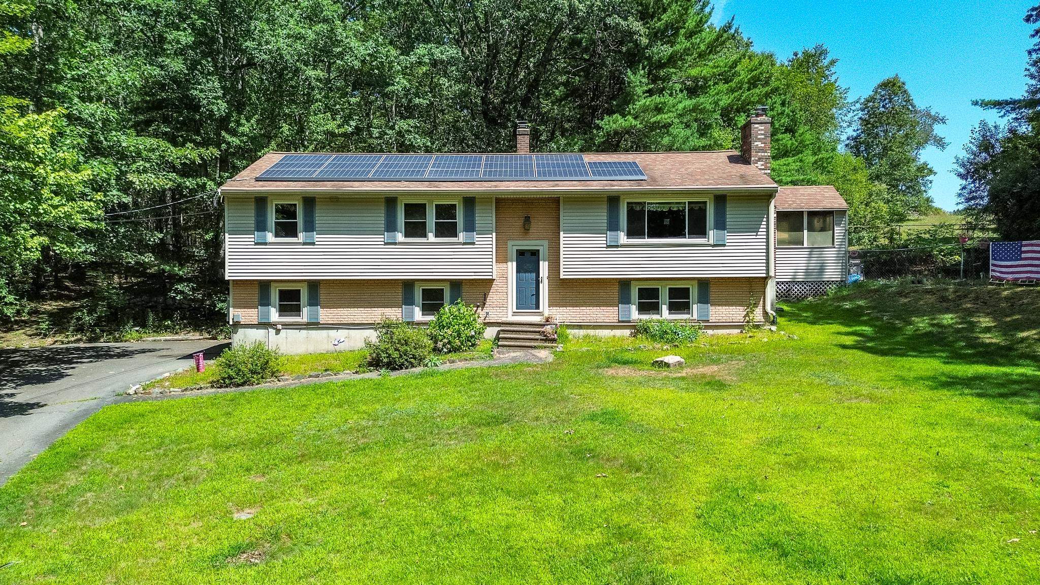 32 Island Pond Road