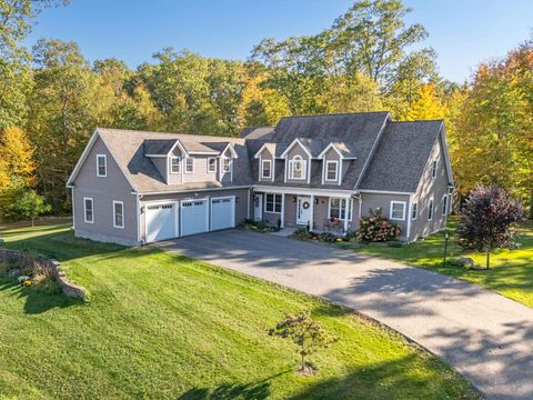 Photo of 1 Kinneret Drive, Kingston, NH 03848 (MLS # 5065901)