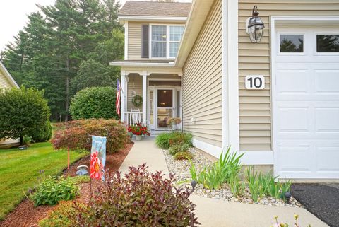 Photo of 10 Concord Coach Lane, Litchfield, NH 03052 (MLS # 5055120) Photo of 10 Concord Coach Lane, Litchfield, NH 03052 (MLS # 5055120)