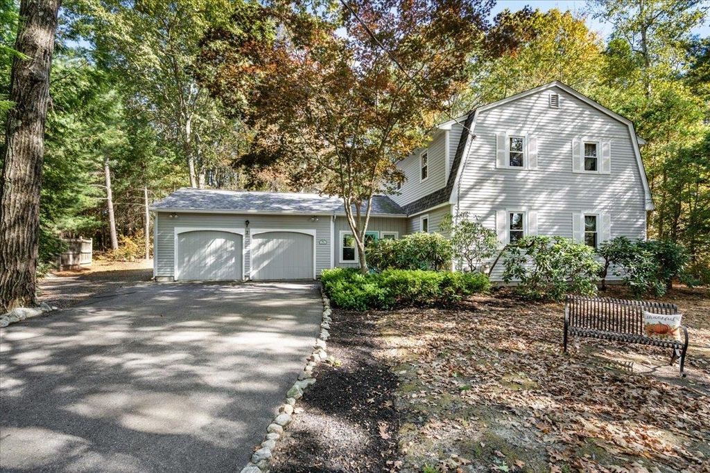 Photo of 116 Lille Road, Nashua, NH 03062 (MLS # 5065507)