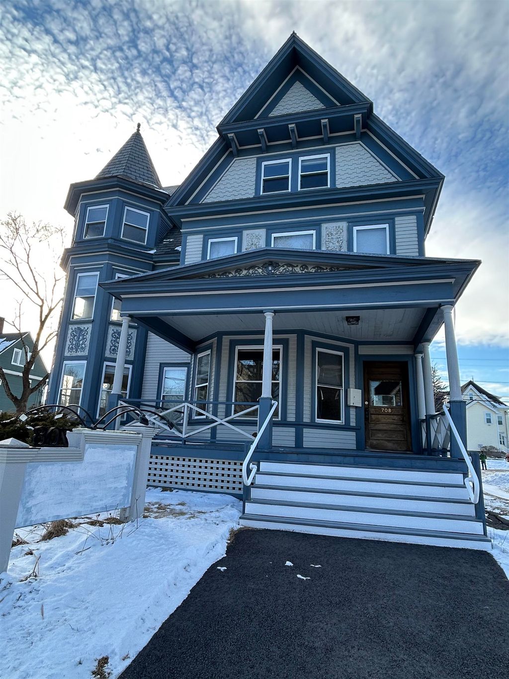 Photo of 708 Pine Street, Manchester, NH 03104 (MLS # 5028075)