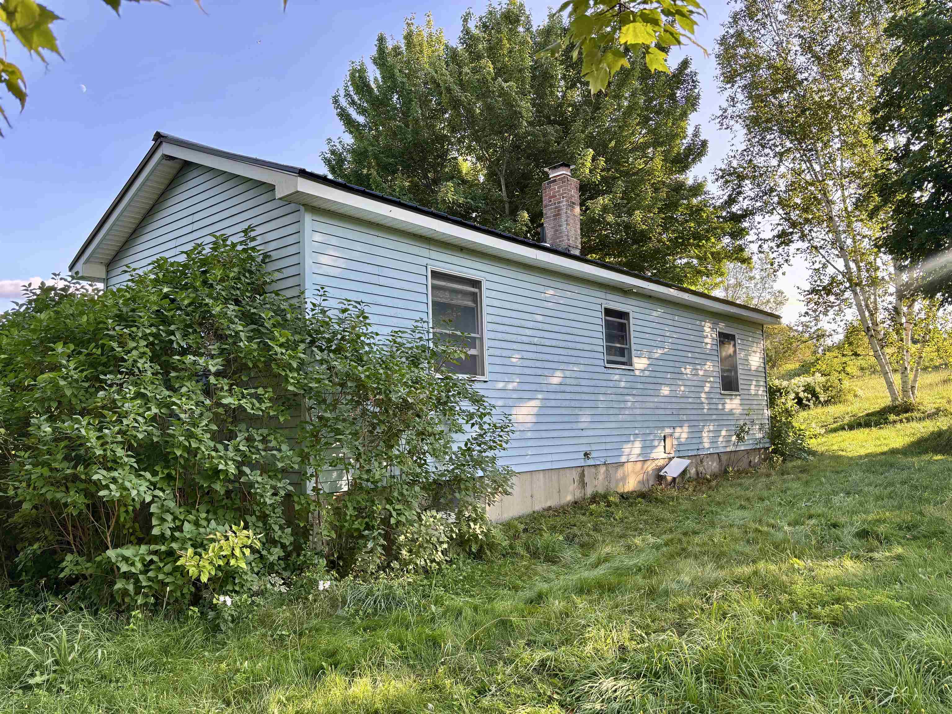 915 Maple Hill Road
