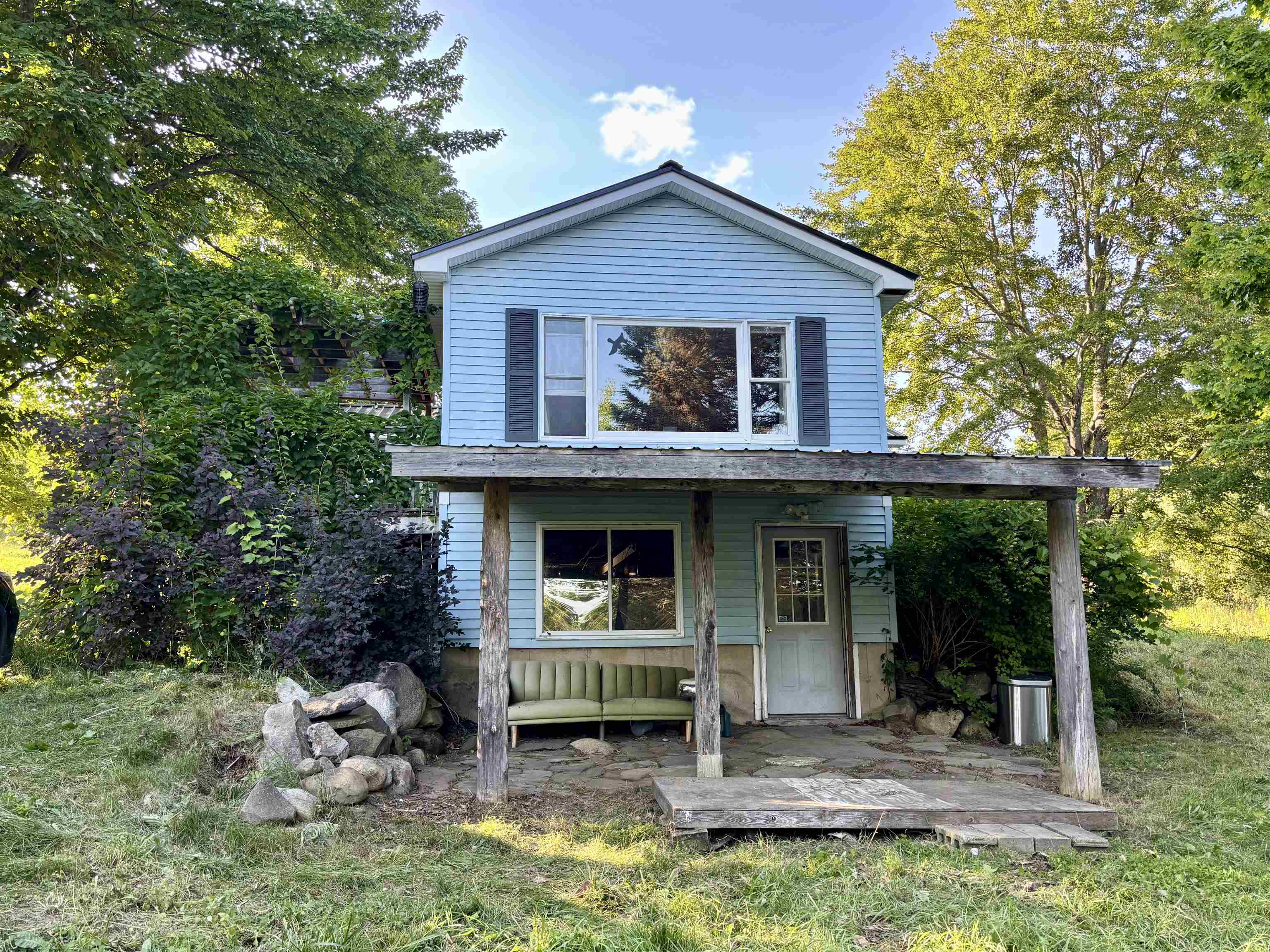 915 Maple Hill Road