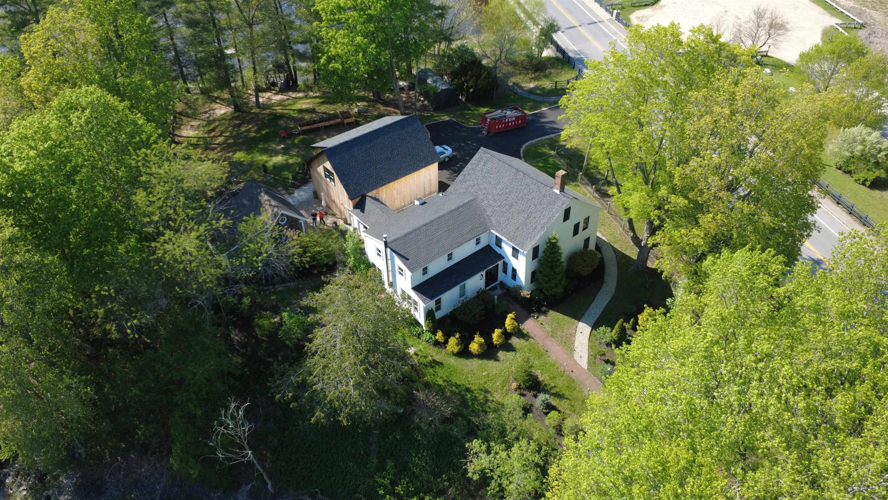 85 College Road