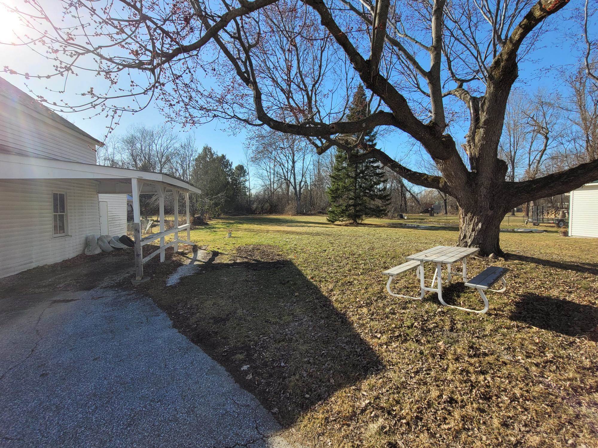 St. Albans City, Vermont 05478, United States, ,Residential,Pending,97612