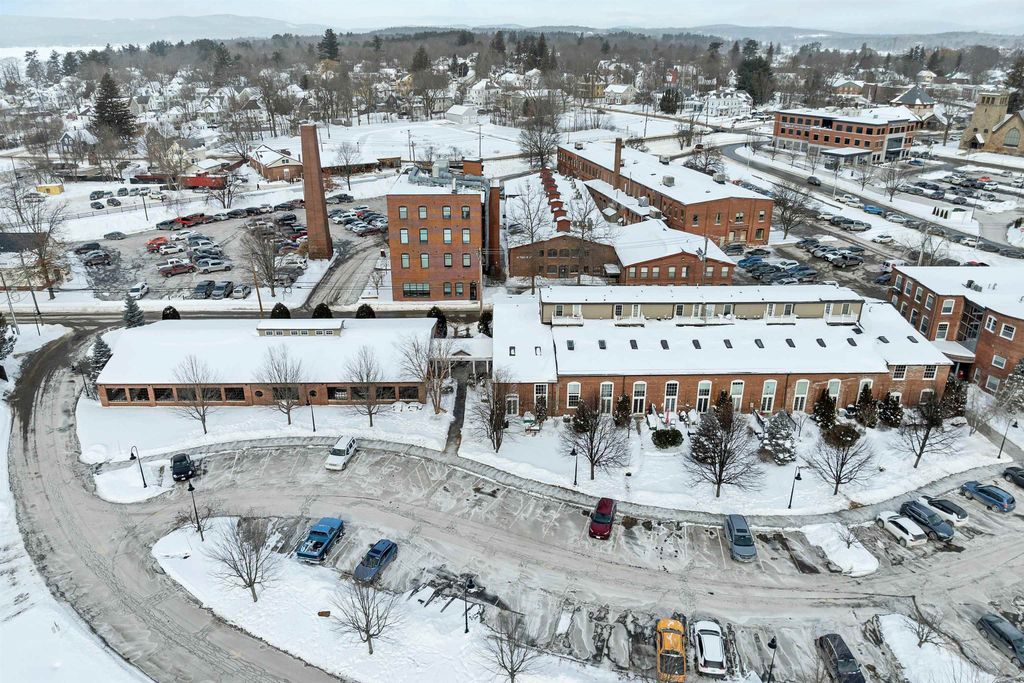 Photo of 66 Landing Lane #212, Laconia, NH 03246 (MLS # 5079578)