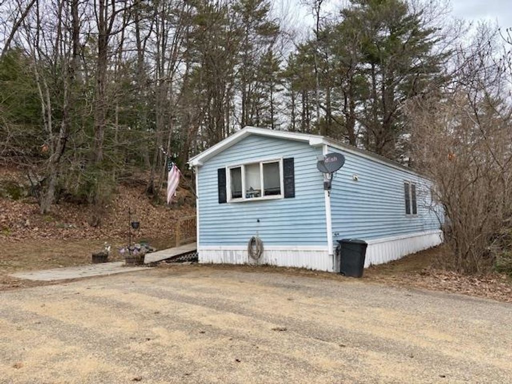 Photo of 3 Trail Street, Franklin, NH 03235 (MLS # 5082338)
